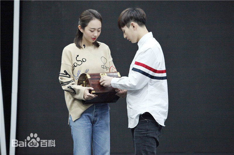 孙耀琦(YoKi)大学一年级照片性感图片图集