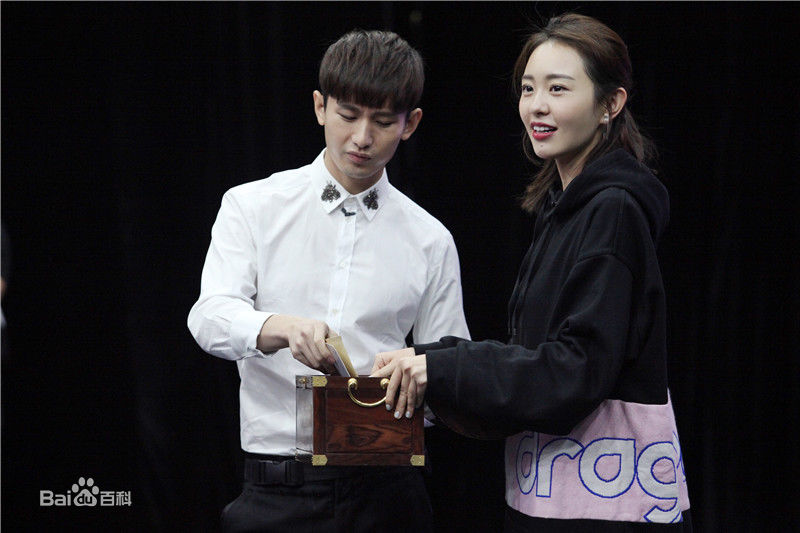 孙耀琦(YoKi)大学一年级照片性感图片图集