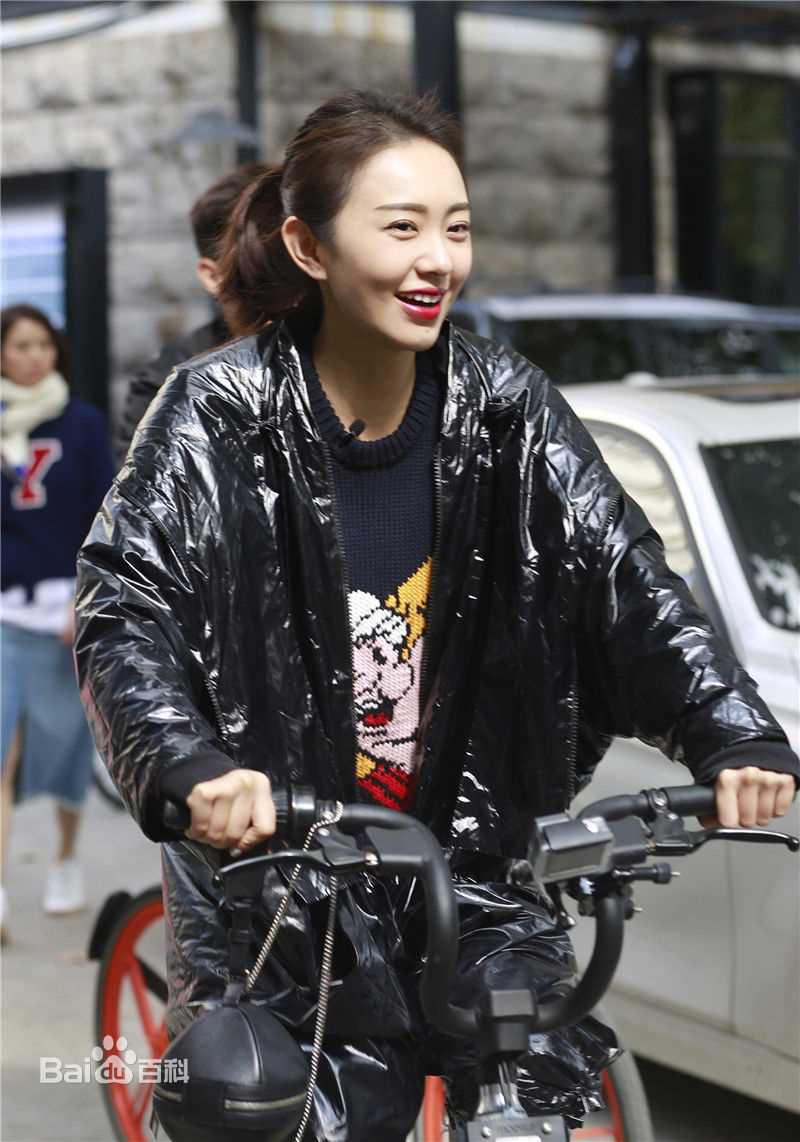 孙耀琦(YoKi)大学一年级照片性感图片图集