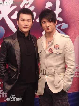 最全黄文豪(Howie)在2005年《问君能有几多愁》宣传照中的壁纸