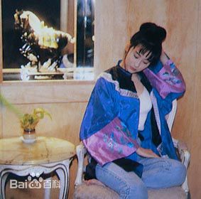 陈德容(Vivian)《豆蔻》集