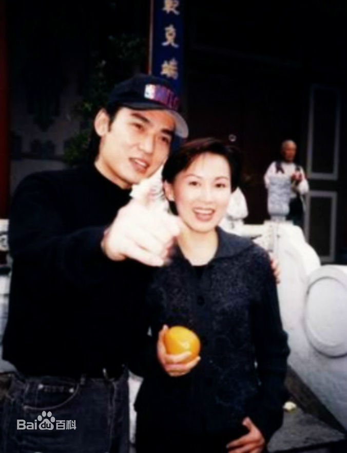 陈秀雯(Amy chan)秀雯与拍档们素颜照相册