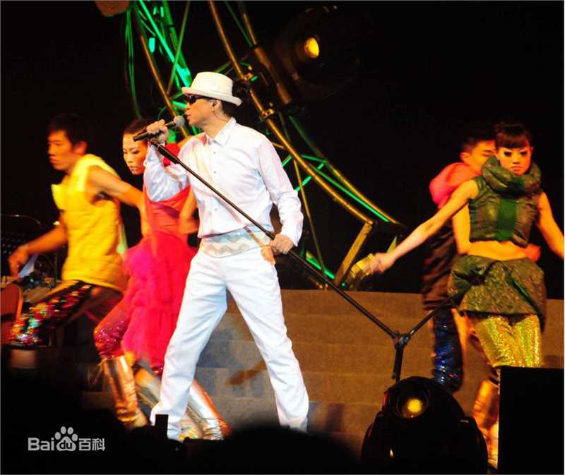 蔡枫华(Kenneth)2011演唱会性感图片图集