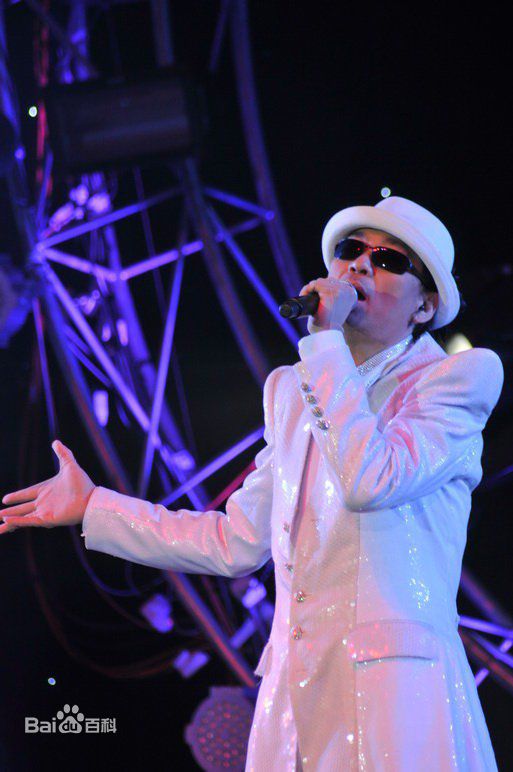 蔡枫华(Kenneth)2011演唱会性感图片图集