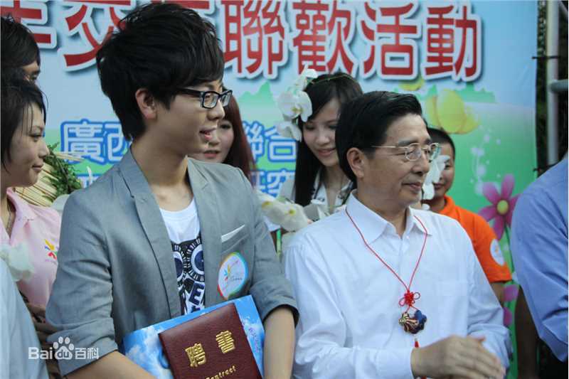 胡夏(Fox Xia)慈善及公益活动照前后照片