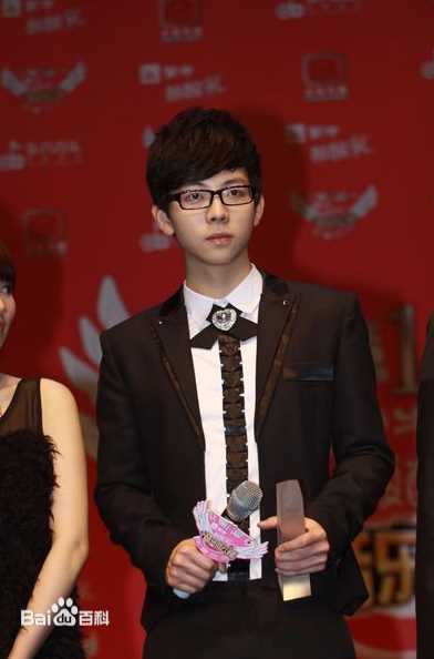 胡夏(Fox Xia)音乐风云榜颁奖典礼壁纸壁纸