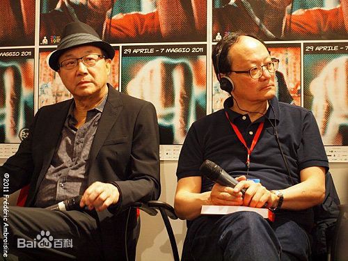 最新许冠文(Michael Hui)在2011年吉隆坡《栋笃笑》记者会中的图集