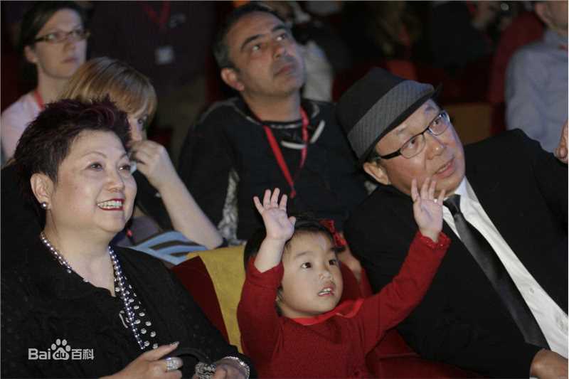 最新许冠文(Michael Hui)在2011年吉隆坡《栋笃笑》记者会中的图集