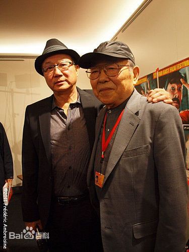 最新许冠文(Michael Hui)在2011年吉隆坡《栋笃笑》记者会中的图集