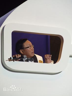 许冠文(Michael Hui)在2009马来西亚《云顶鬼马栋笃笑》中的