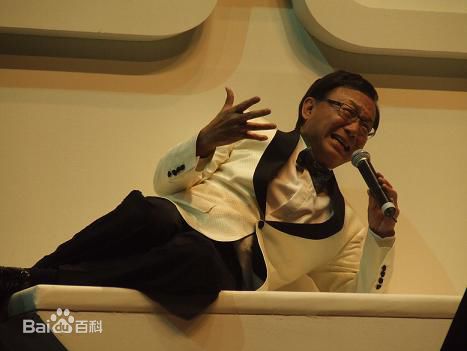 许冠文(Michael Hui)在2009马来西亚《云顶鬼马栋笃笑》中的