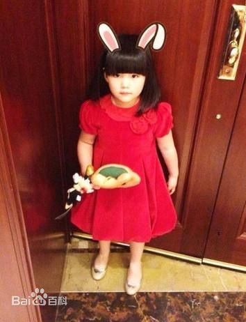 王诗龄(Angela)生活照生活照