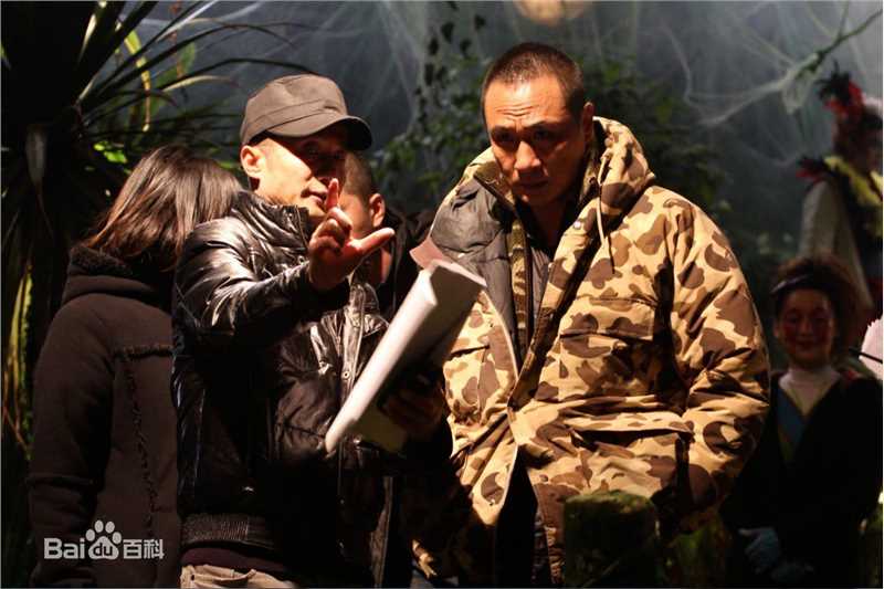 阿年工作照壁纸壁纸