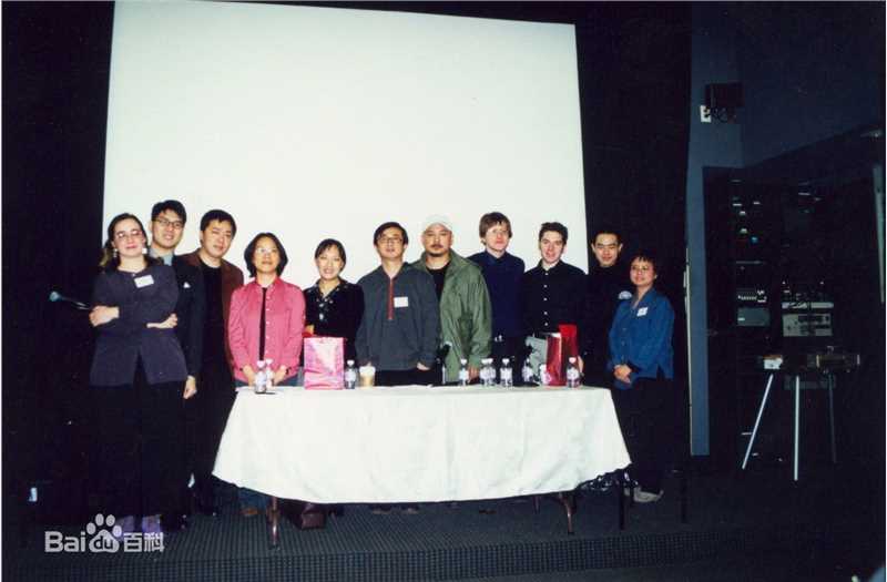 阿年活动照生活照