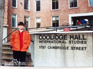 阿年活动照生活照