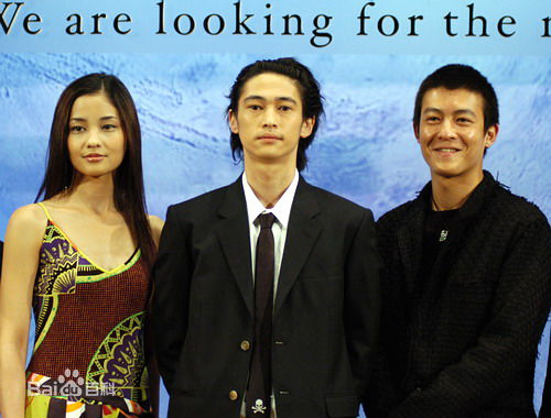 洼冢洋介(窪塚洋介（くぼづか ようすけ）)前后照片