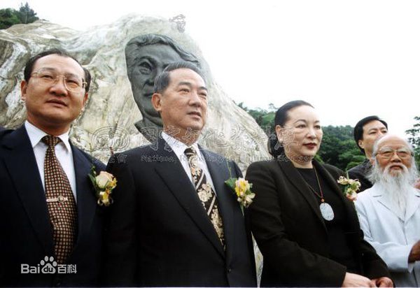 胡金铨(King Hu)纪念碑壁纸壁纸