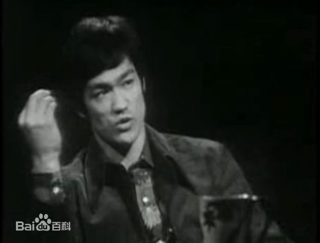 李小龙(Bruce Lee（英语）、ブルース.リー（日语）、 （朝鲜语))龙之访谈图片图册