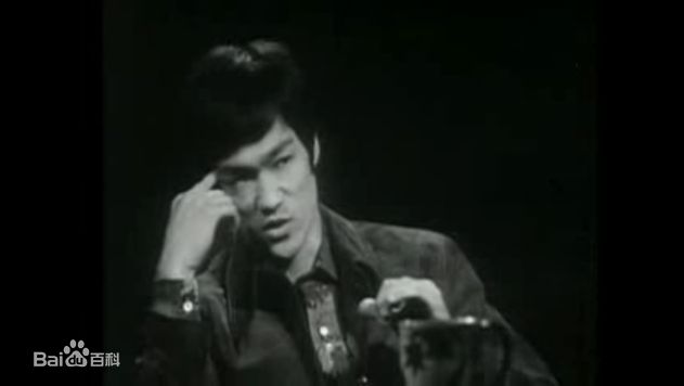 李小龙(Bruce Lee（英语）、ブルース.リー（日语）、 （朝鲜语))龙之访谈图片图册