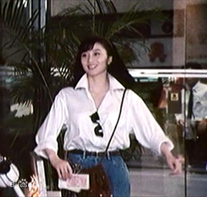 利智(Nina Li)生活照素颜照相册