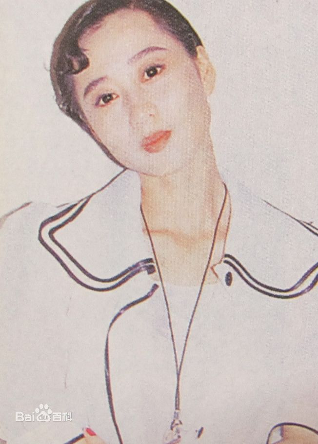 利智(Nina Li)生活照素颜照相册