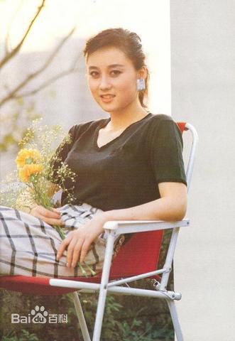 利智(Nina Li)生活照素颜照相册