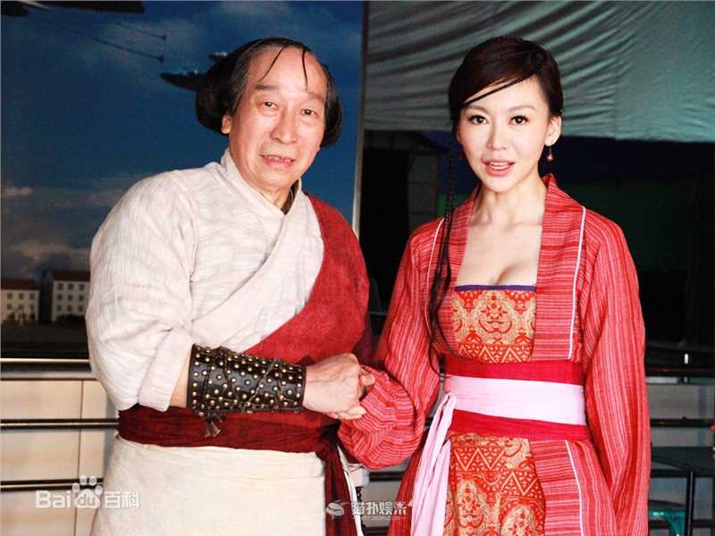 高清赵志凌在出演《龙凤店》中的图集