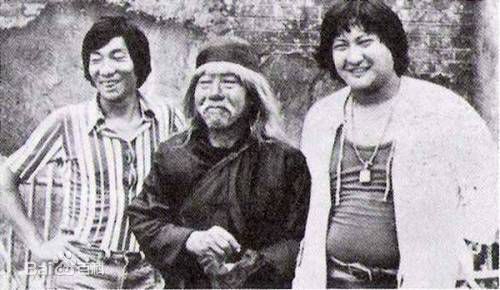 袁小田剧中照生活照相册