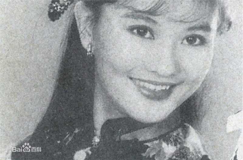 高清龙君儿图片