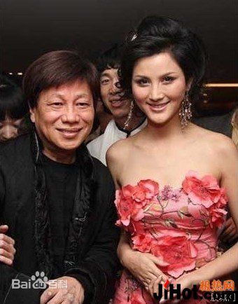 高清梁小龙性感图片