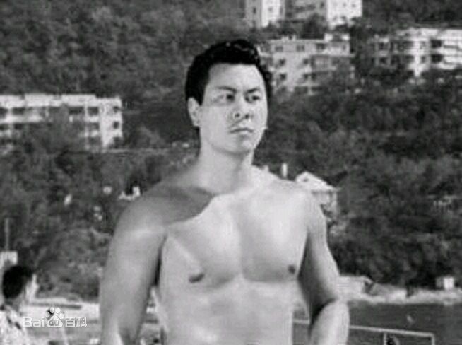 乔宏(Roy Chiao)年轻照片素颜照相册