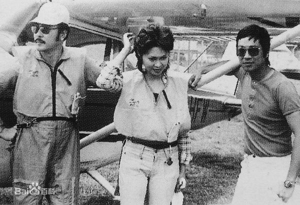 乔宏(Roy Chiao)生活照壁纸壁纸