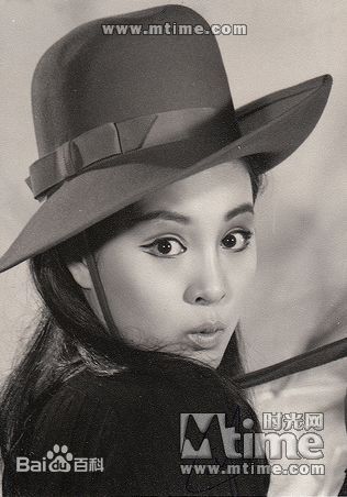 何莉莉(LiLy Ho)生活照图册