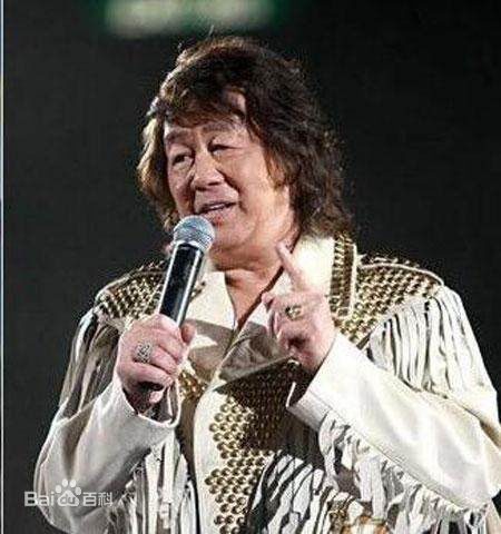 最新许冠英(Ricky Hui)壁纸