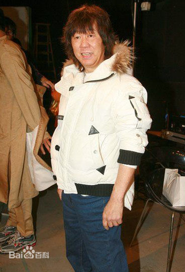 最新许冠英(Ricky Hui)壁纸