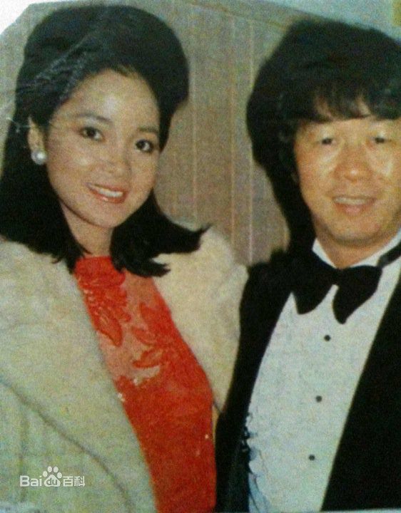 最新许冠英(Ricky Hui)性感图片