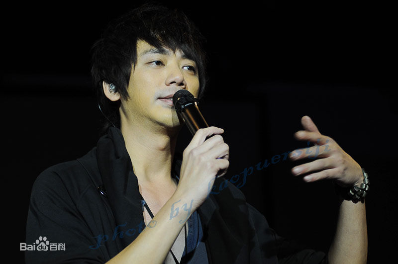 信(Shin)苏见壁纸壁纸