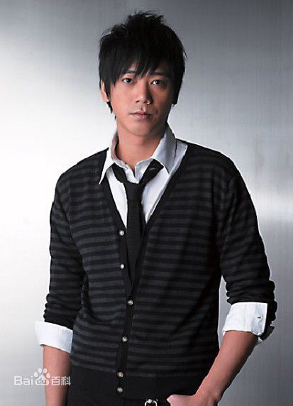 信(Shin)07-08代言性感图片壁纸