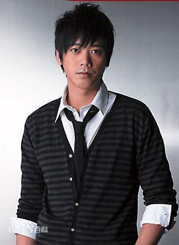 信(Shin)07-08代言性感图片壁纸