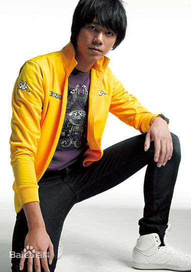 信(Shin)07-08代言性感图片壁纸