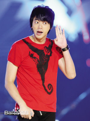 信(Shin)09-10代言前后照片