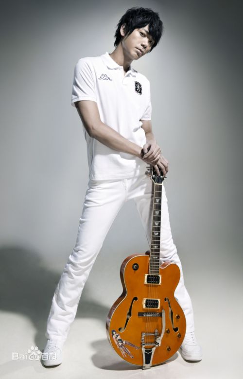 信(Shin)09-10代言前后照片