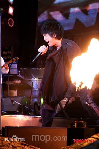 信(Shin)演唱会素颜照相册