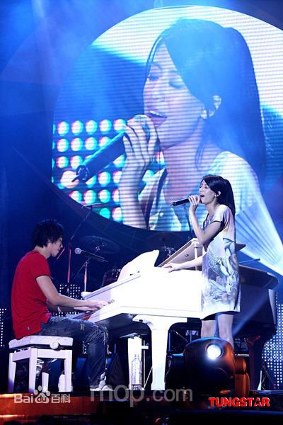 信(Shin)演唱会素颜照相册