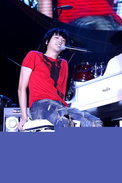 信(Shin)演唱会素颜照相册