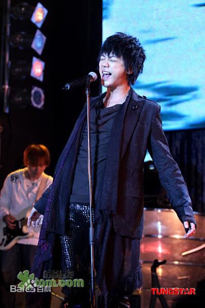 信(Shin)演唱会素颜照相册