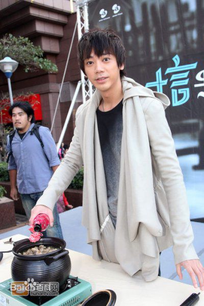 信(Shin)2009宣传图生活照相册