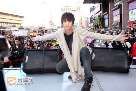 信(Shin)2009宣传图生活照相册