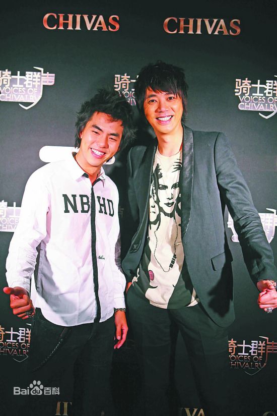 信(Shin)骑士群声演唱会生活照相册