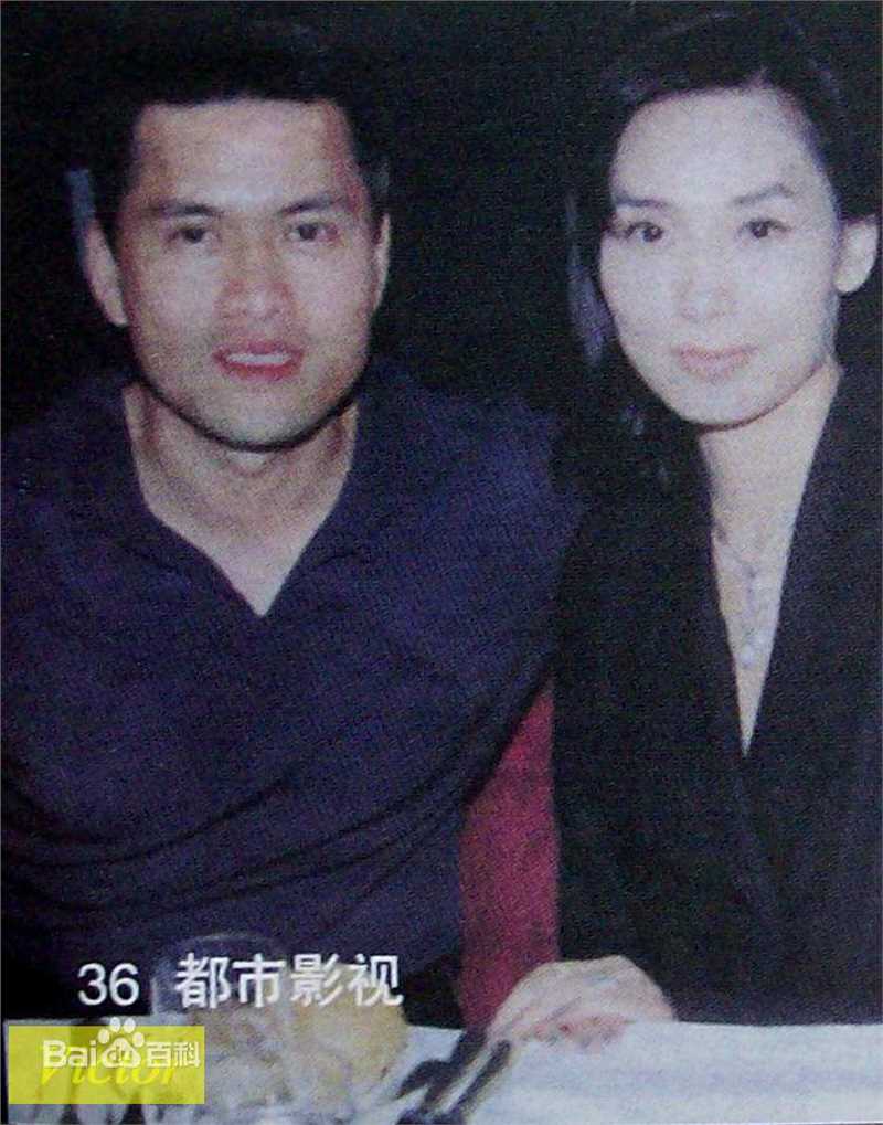 邝美云(Kwong Cally)结婚合照图册